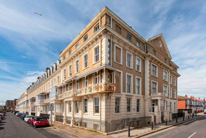 1 Bedroom Flat To Rent In Jason Court, Heene Terrace, BN11