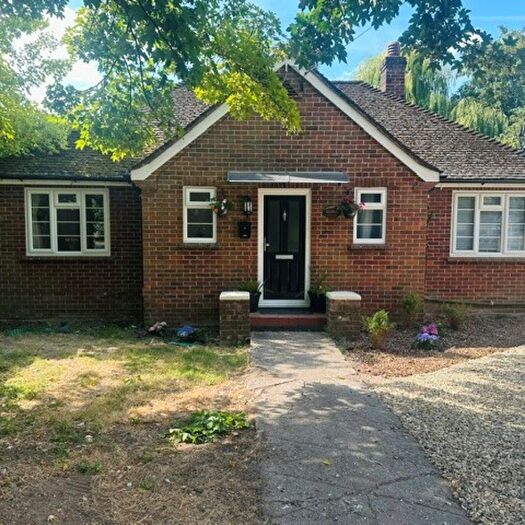3 Bedroom Semi Detached Bungalow For Sale In Goldsboro, London Road, Newbury, RG14