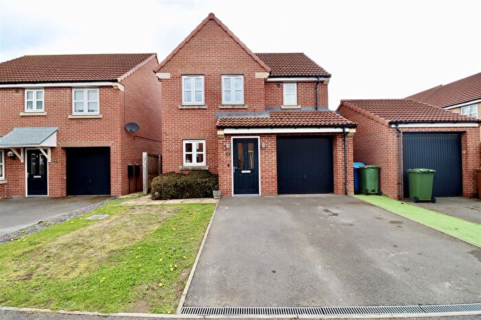 3 Bedroom Detached House For Sale In Overend Avenue, Pocklington, York, YO42