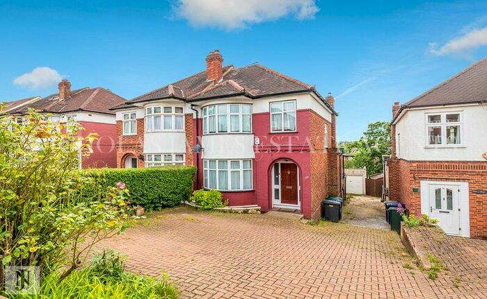 3 Bedroom House To Rent In Brookside South, Barnet, Southgate / Barnet Border, EN4