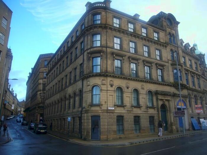 2 Bedroom Flat To Rent In The Reading Rooms, Leeds Road, BD1