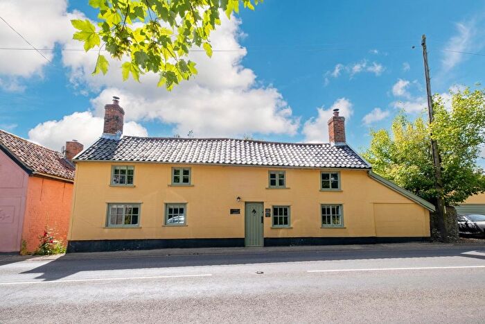 4 Bedroom Detached House For Sale In Ixworth Road, Norton, Bury St. Edmunds, IP31