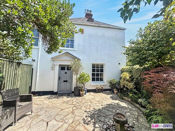 2 Bedroom Property For Sale In White Street, Topsham, EX3