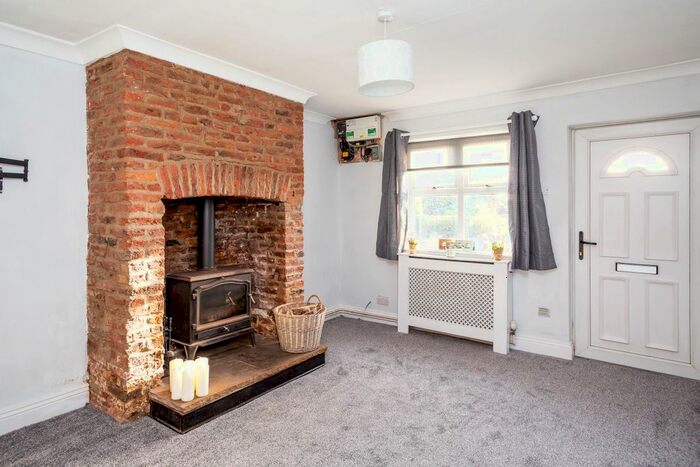 2 Bedroom Terraced House To Rent In Sherburn Street, Cawood, Selby, YO8