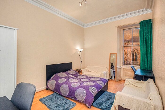 3 Bedroom Flat For Sale In Forrest Road, Edinburgh, EH1