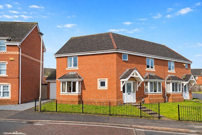 3 Bedroom Semi-Detached House For Sale In Carty Road, Hamilton, Leicester, Leicestershire, LE5
