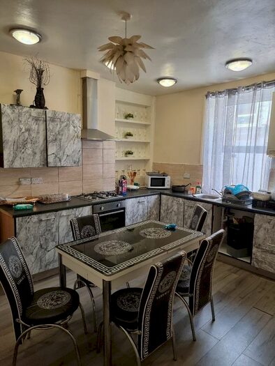 2 Bedroom Terraced House To Rent In Albion Street, Burnley BB11