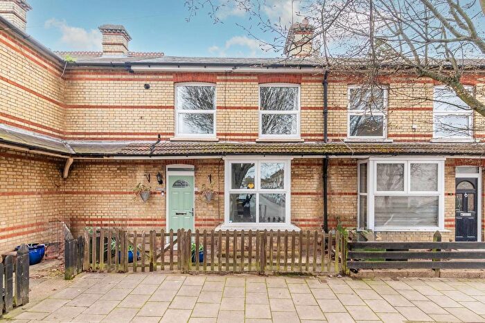 2 Bedroom Terraced House For Sale In Aynho Street, Watford, WD18