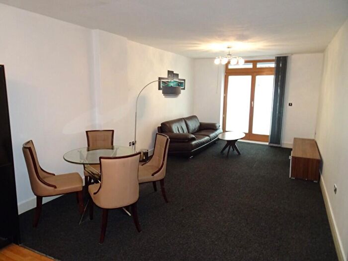 2 Bedroom Apartment To Rent In Postbox, Upper Marshall Street, B1