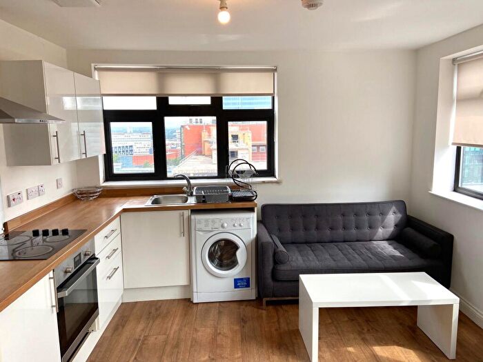 2 Bedroom Apartment To Rent In Great Charles Street Queensway, Birmingham, B3