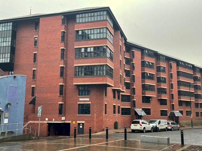 4 Bedroom Flat To Rent In Waterloo Street, Newcastle Upon Tyne, NE1
