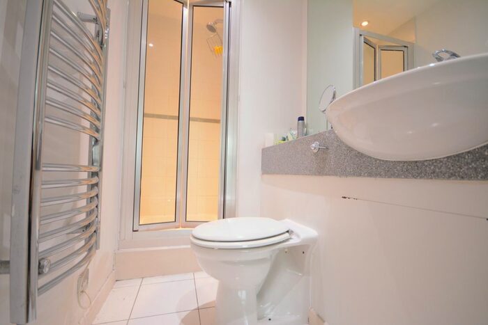2 Bedroom Flat To Rent In Adams Walk, Nottingham, NG1