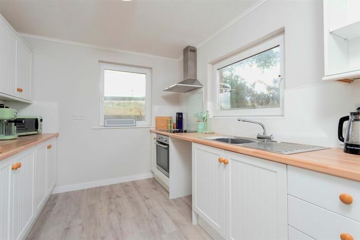 2 Bedroom Cottage For Sale In Rait Road, Perth, PH2