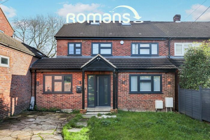 4 Bedroom End Of Terrace House To Rent In Quarrendon Road, Amersham, HP7