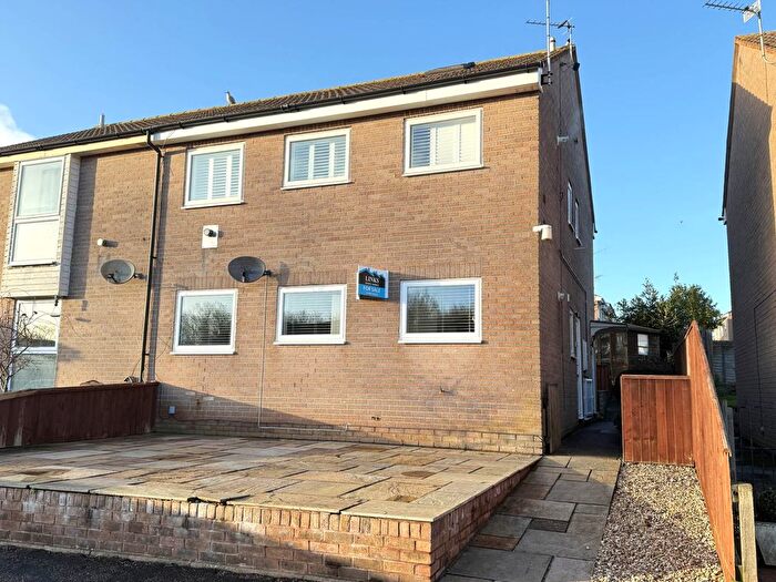 2 Bedroom Flat For Sale In Ashfield Close, Exmouth, EX8