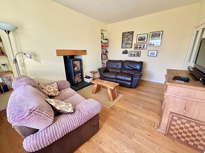 4 Bedroom Detached House For Sale In Gellyfowy Road, Pontardawe, Swansea., SA8