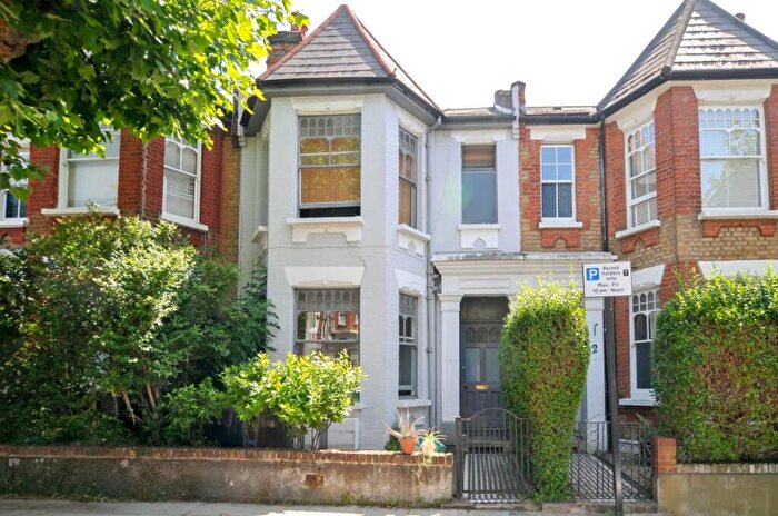 1 Bedroom Flat To Rent In Durlston Road, Clapton, E5