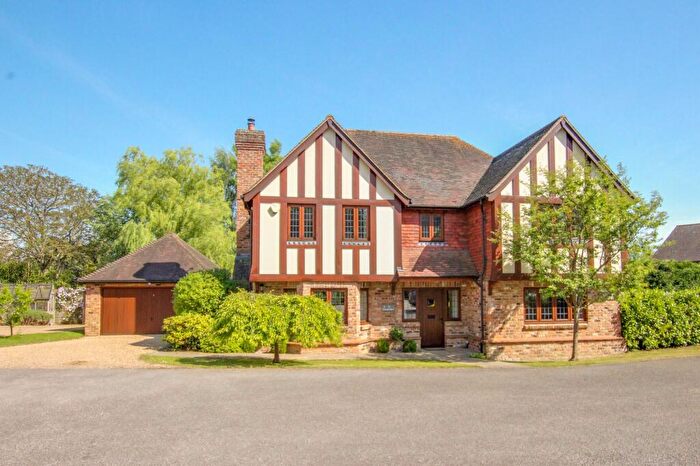 5 Bedroom Detached House For Sale In Highview Place, Wivelsfield Green, Haywards Heath, RH17