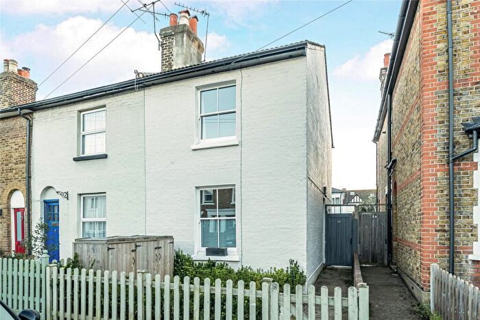 2 Bedroom End Of Terrace House For Sale In Cleaveland Road, Surbiton, KT6