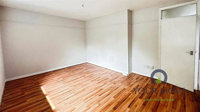 1 Bedroom Flat To Rent In Lamport Close, London, SE18