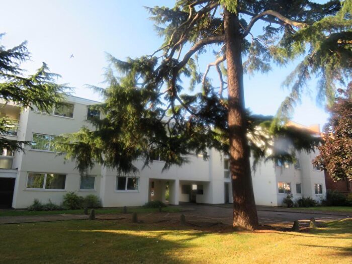 2 Bedroom Apartment To Rent In Russell Terrace, Leamington Spa, CV31