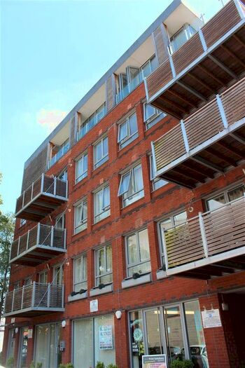 1 Bedroom Flat To Rent In Depot Road, Epsom, KT17