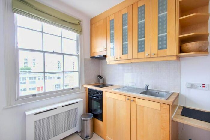 Studio To Rent In Claverton Street, Pimlico, London SW1V