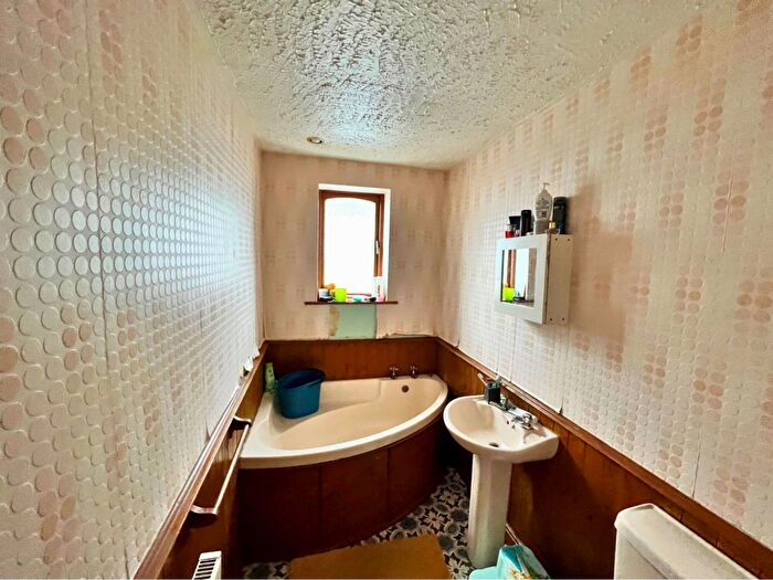 2 Bedroom Terraced House For Sale In Calverley Street, Preston, PR1