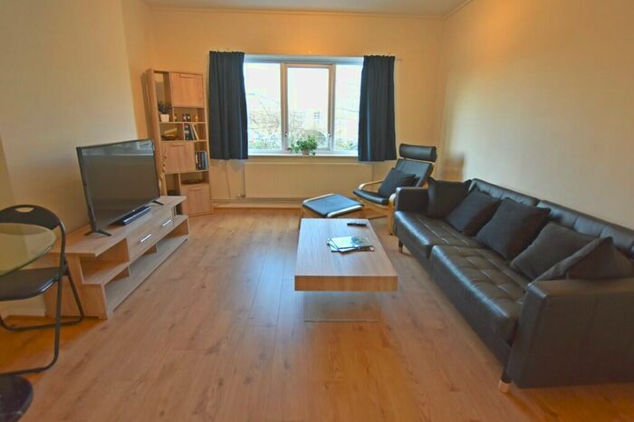 2 Bedroom Flat To Rent In Rushworth Court, Loughborough Road, NG2