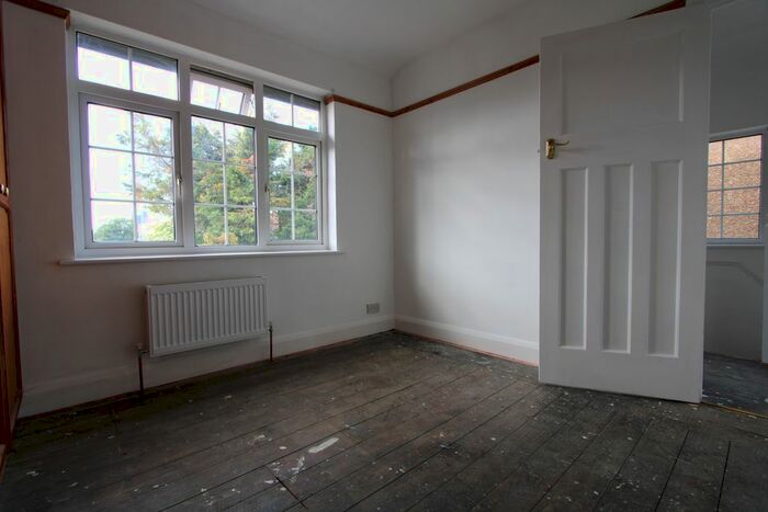 3 Bedroom Terraced House To Rent In Helder Street, South Croydon, CR2