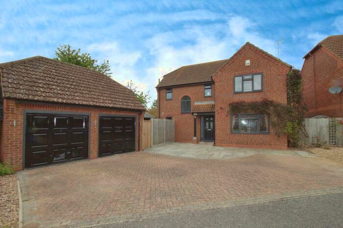 4 Bedroom Detached House For Sale In Aquila Way, Langtoft, PE6