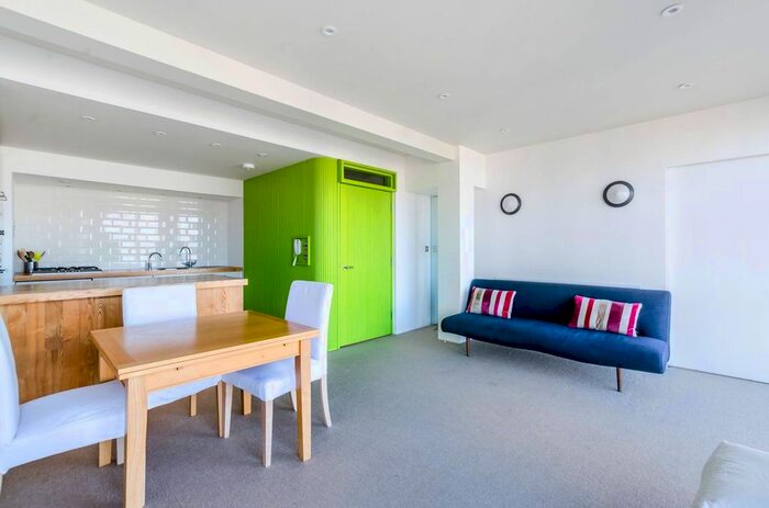 1 Bedroom Flat To Rent In Hopton Street, South Bank, London, SE1