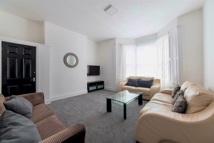 6 Bedroom End Of Terrace House To Rent In - Beech Grove Road, Fenham, Newcastle Upon Tyne, NE4