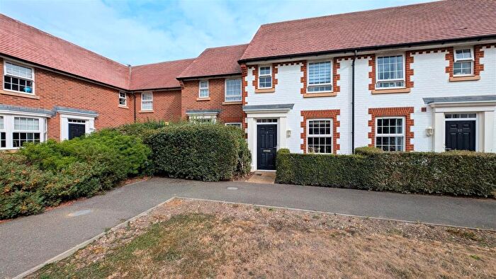 2 Bedroom House To Rent In Agincourt Drive, Southampton, SO31