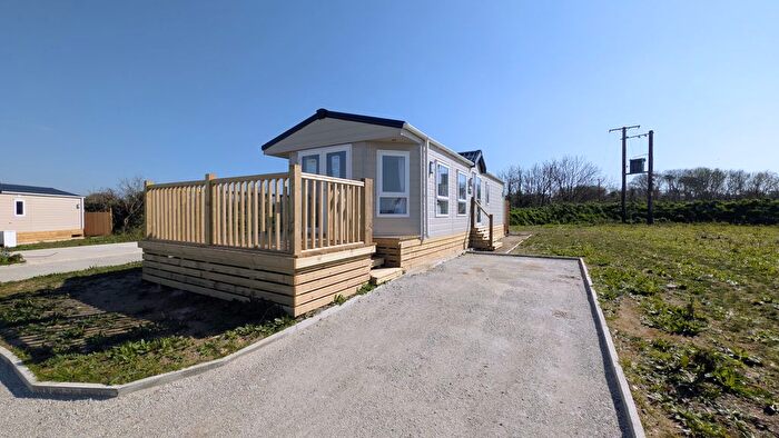 2 Bedroom Bungalow For Sale In Dreams Of Cornwall, Connor Downs, TR27