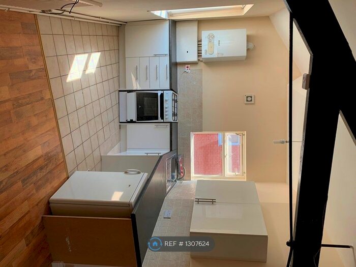 1 Bedroom Flat To Rent In Station Road, Mosborough, Sheffield S20