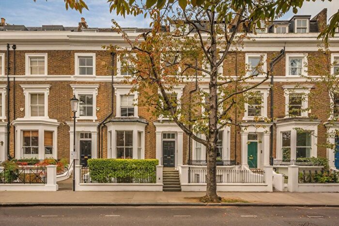 1 Bedroom Flat To Rent In Lower Addison Gardens, Holland Park, W14