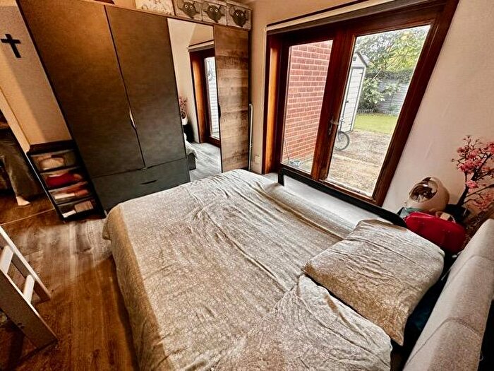 1 Bedroom Flat To Rent In Muscliffe Road, Bournemouth, BH9