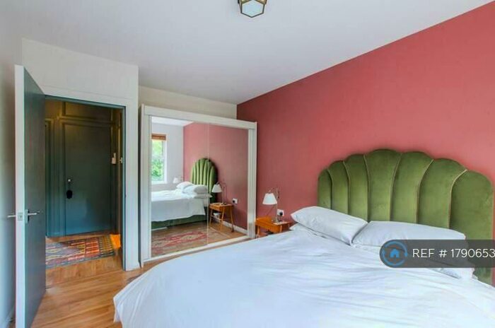 1 Bedroom Flat To Rent In Burnfoot Court, London, SE23