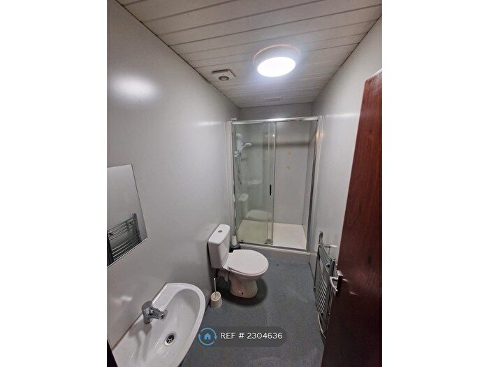 1 Bedroom Flat To Rent In New Road, Chatham, ME4