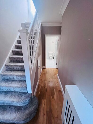 5 Bedroom End Of Terrace House To Rent In Heath Park Road, Romford, RM2