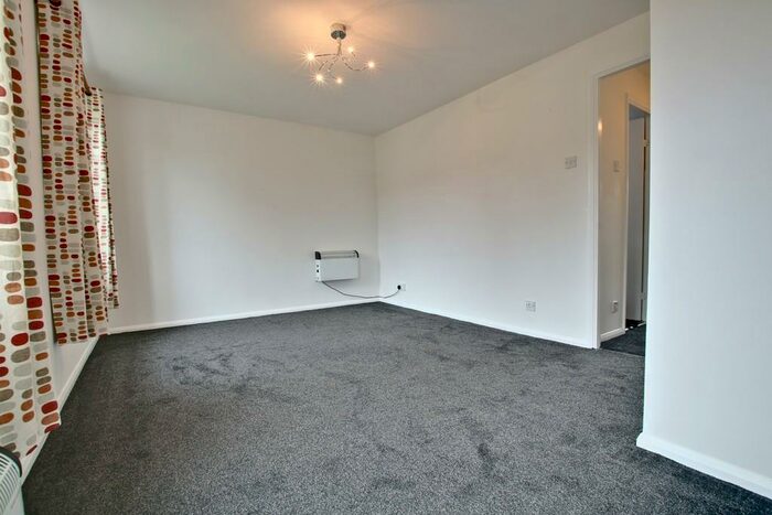 1 Bedroom Flat To Rent In Taylor Close, Orpington, BR6
