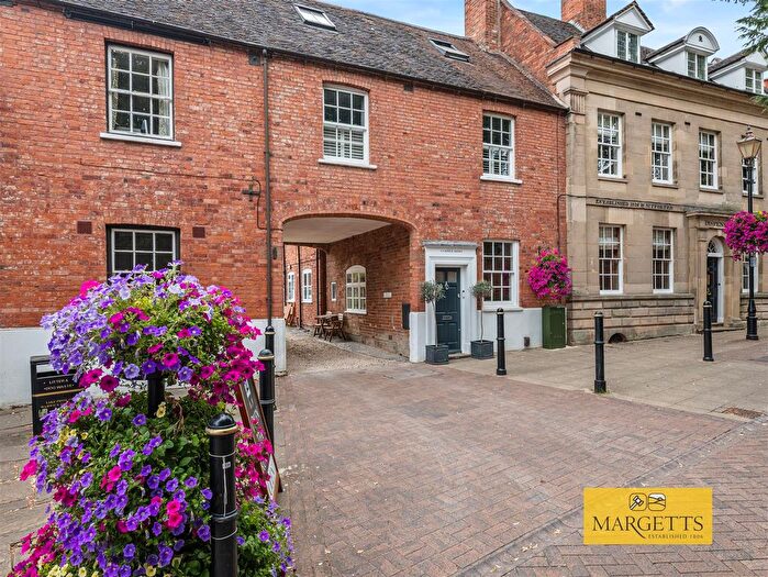 3 Bedroom Town House For Sale In Castle Mews, Castle Street, Central Warwick, CV34