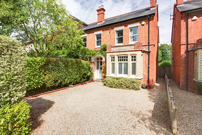 4 Bedroom Semi-Detached House For Sale In Kidmore Road, Caversham Heights, Reading, RG4