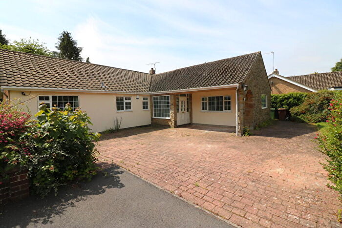 4 Bedroom Detached Bungalow To Rent In West Leys Park, Swanland, North Ferriby, HU14