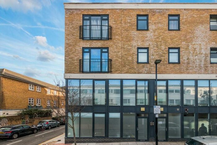 2 Bedroom Duplex To Rent In Bacon Street, London, E2