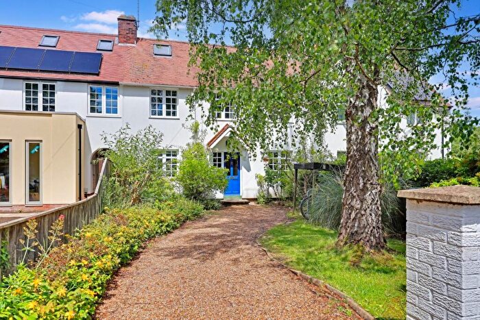 6 Bedroom Terraced House For Sale In Hills Avenue, Cambridge, CB1