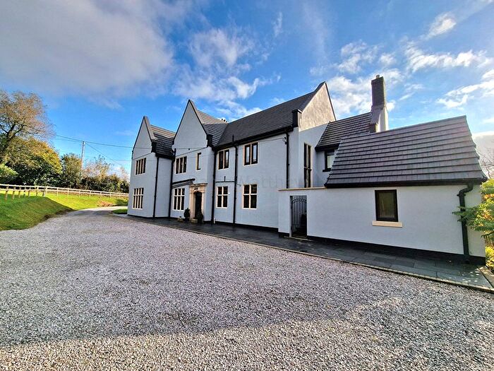 6 Bedroom Detached House For Sale In Bettws Road, Llangeinor, CF32