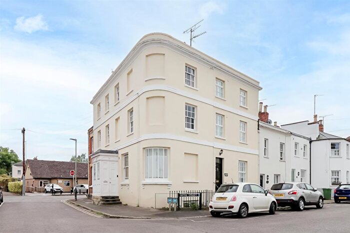 2 Bedroom Flat To Rent In Sandford Street, Cheltenham, GL53