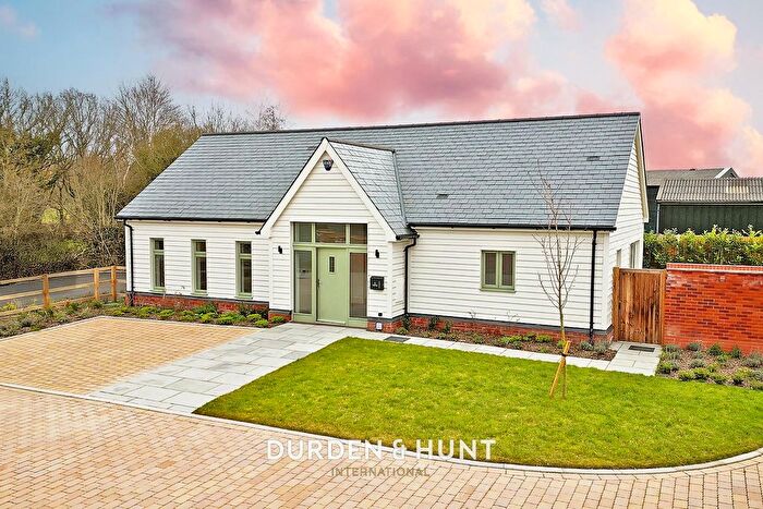 3 Bedroom Detached Bungalow For Sale In Epping Lane, Stapleford Tawney, RM4